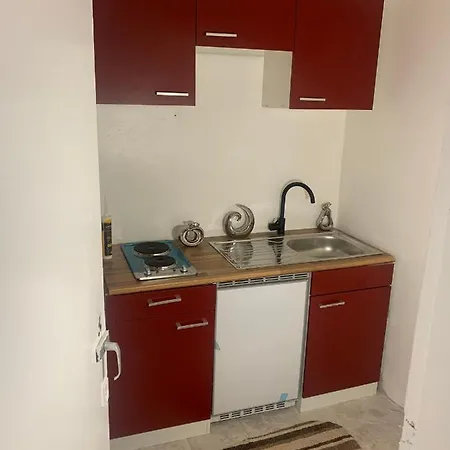 Captivating 1-bed In Leeds *