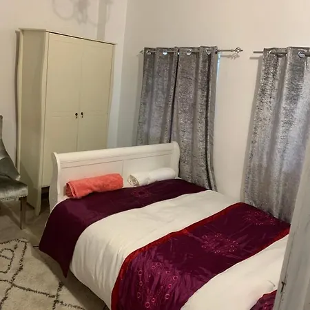 Captivating 1-bed In Leeds * Leeds (West Yorkshire)